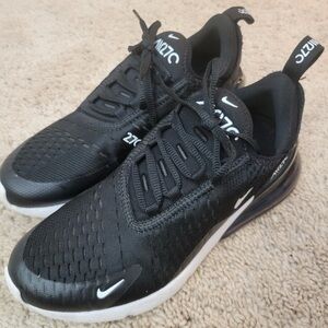 Nike Air Max 720 Women’s